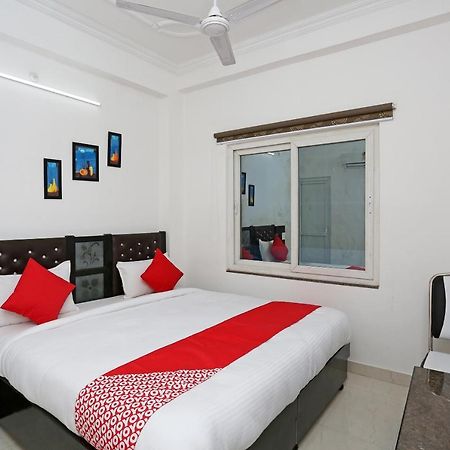 Oyo 11306 Ss Hotel Gorakhpur Exterior foto